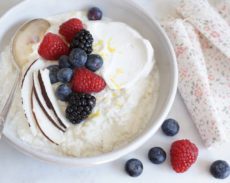 Warm Porridge with Lemon and Berries | Autoimmune-Paleo.com
