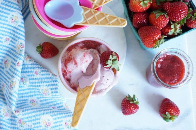 strawberry ginger ice cream sundae lscape